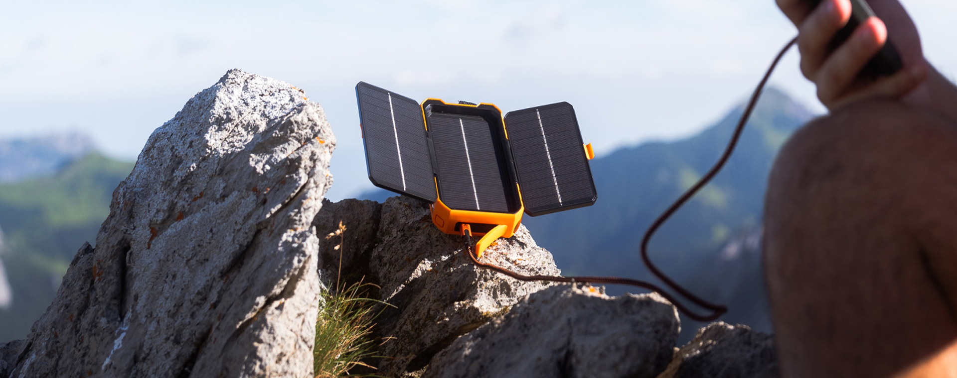 Powerbank op zonne-energie: zo kies je de beste solar powerbank voor jouw avonturen