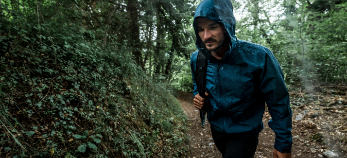 Voor elk buitenavontuur de juiste jas: Buitenexpert Sander test de nieuwste shelljassen van The North Face