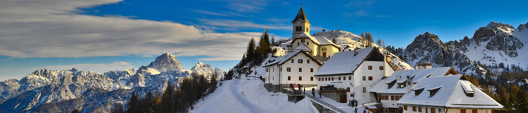 wintersport-italië-activiteiten-eten-slee-piste-skiën-snowboarden