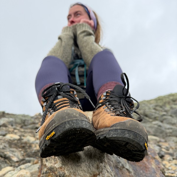 Ayacucho Ordesa Mid WP tijdens een wandeling op natuurlijk terrein