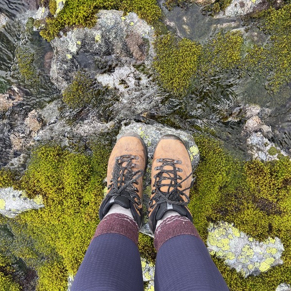 Wandelschoenen tijdens de test op wandelpaden in Scandinavië