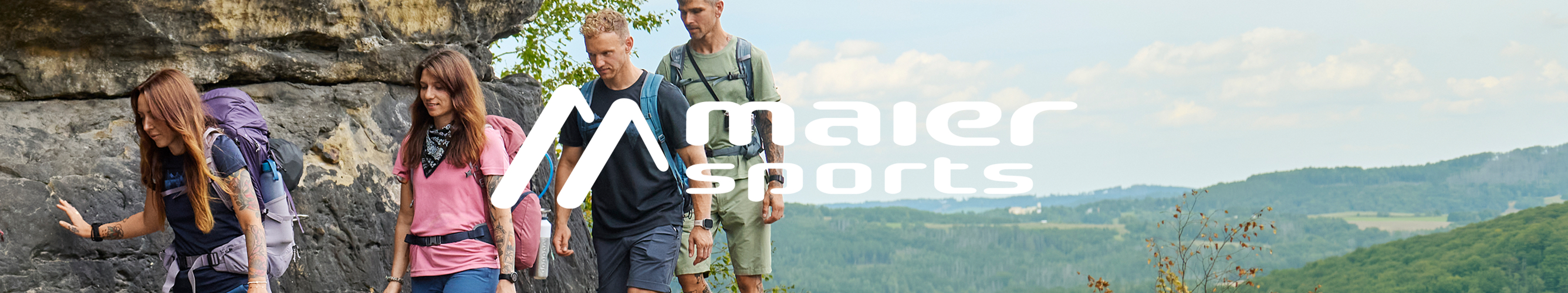 wandelaars in maier sports-kleding
