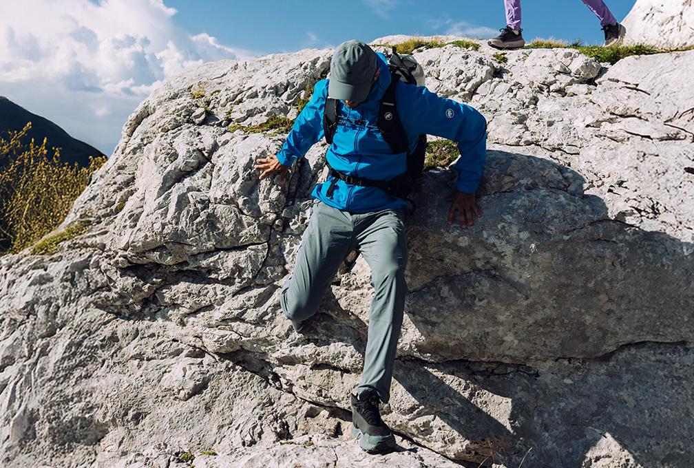 man in mammut-kleding