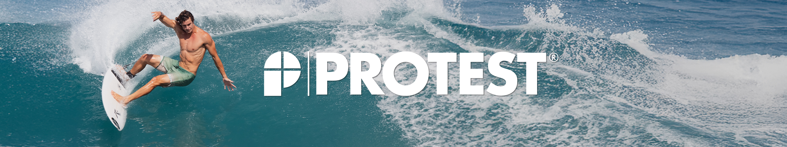 surfer in protest-zwemkleding